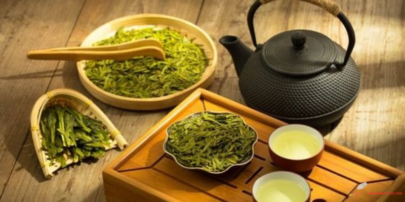 Longjing (Dragon Well) Tea